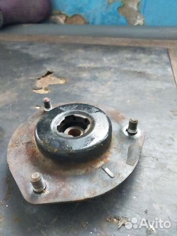 Передняя левая опора Lexus ES