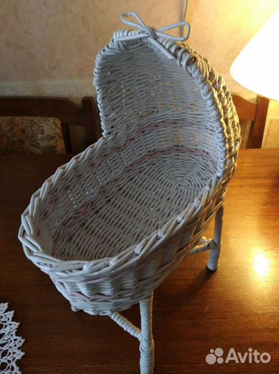 Плетёная кроватка-люлька