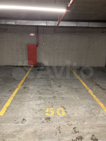 Машиноместо, 13 м²