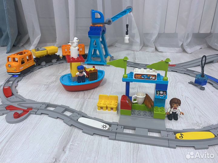 Обзор железнодорожных наборов Лего Дупло!