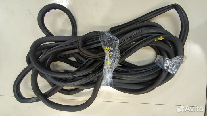 Уплотнитель Audi A6 (C6), 2006