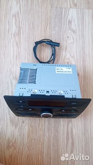 Штатная магнитола LADA Granta