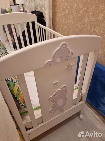 Детская кроватка