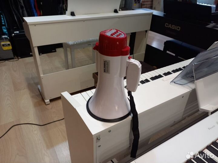 Ручной мегафон MG-206RUL (white/red) 15Вт