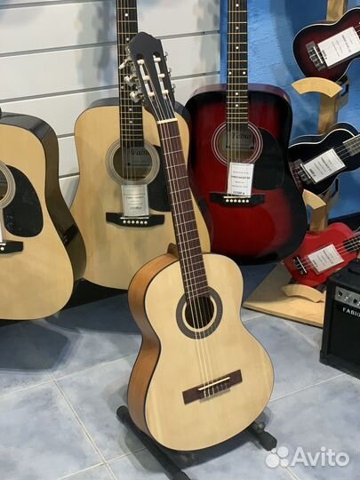 Классическая гитара 3/4 + 2 урока