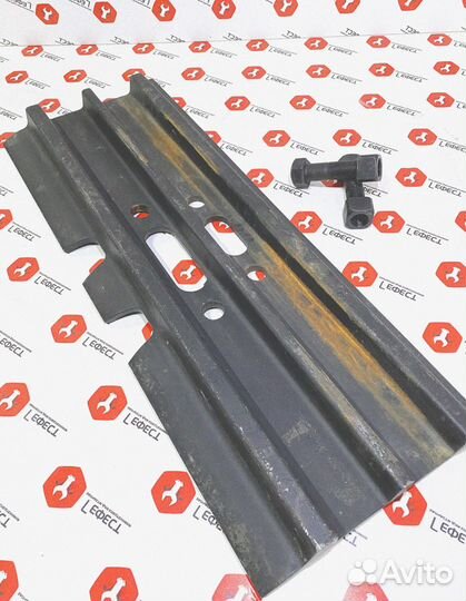 Башмак экскаватора CAT LQ60D00023F3