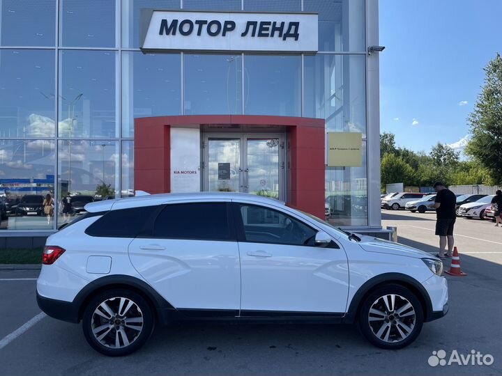 LADA Vesta 1.6 МТ, 2018, 130 225 км