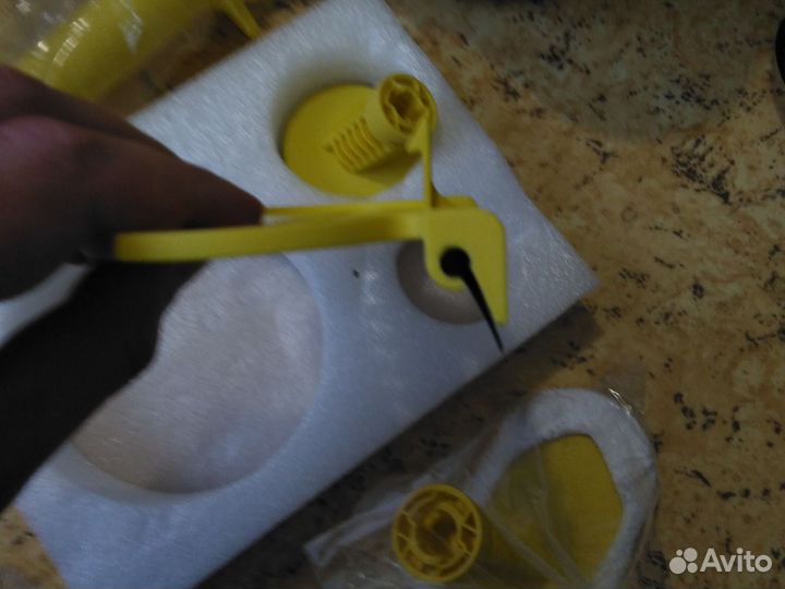 Компактный пароочиститель Polaris PSC 1712C