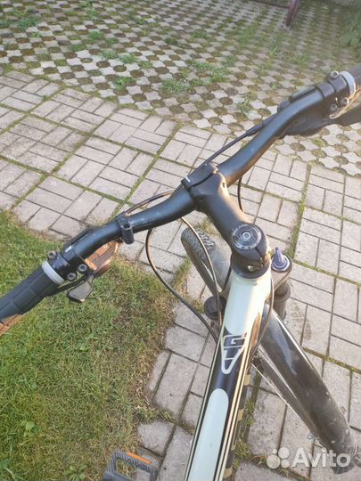 Горный велосипед gt avalanche 2.0