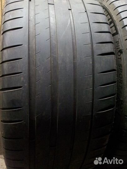 Michelin Pilot Sport 4 245/40 R18 97Y