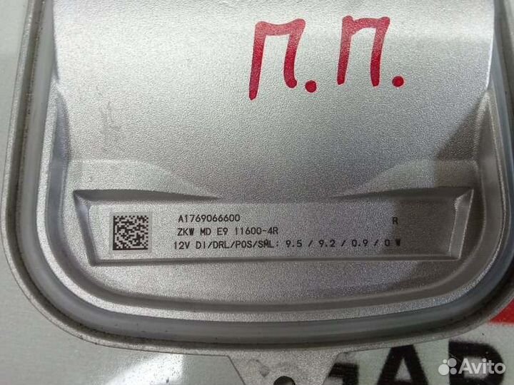 Светодиодный модуль передний правый Mercedes-Benz