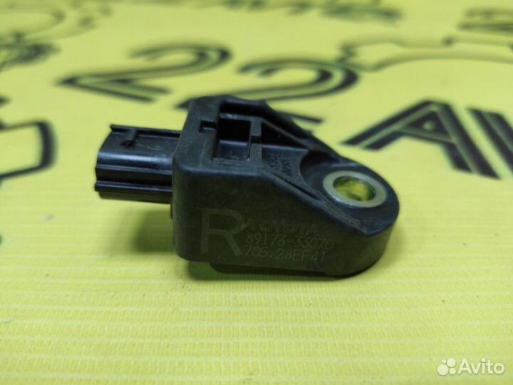 Датчик Airbag передний правый Toyota Camry ACV40