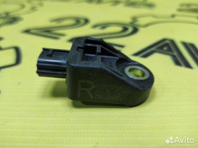 Датчик Airbag передний правый Toyota Camry ACV40