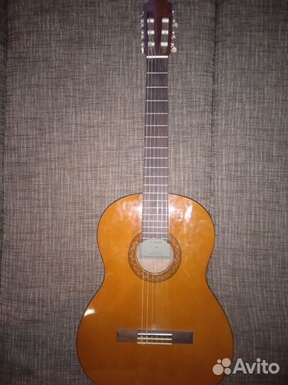 Классическая гитара yamaha c40