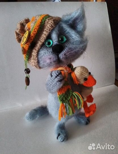 Вязаная игрушка Кот