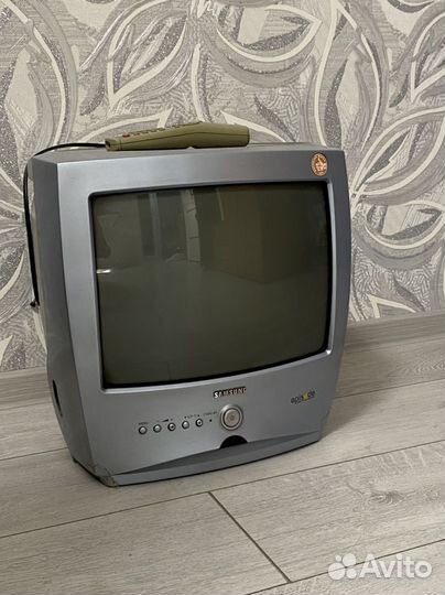 Продам телевизор бу