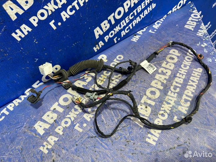 Проводка двери Hyundai Solaris 1 седан 2012