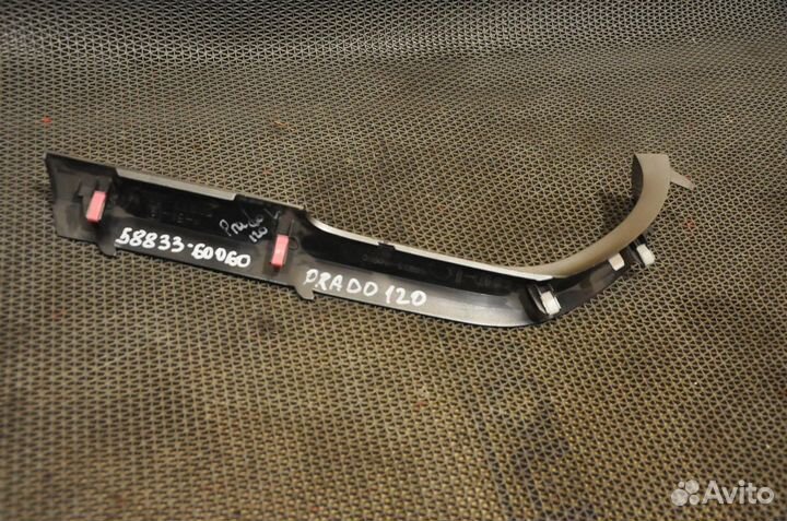 Накладка на торпедо toyota land cruiser prado GR