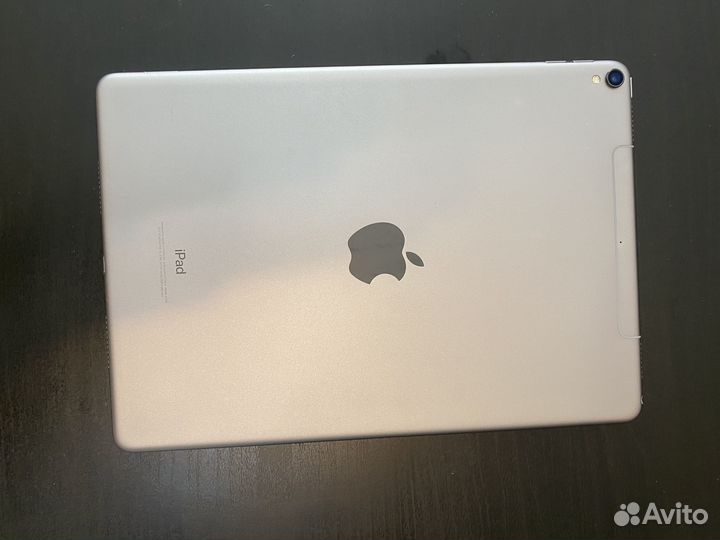 iPad pro 10.5 LTE 64 GB