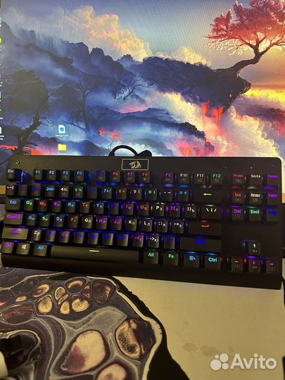 Игровая механическая клавиатура