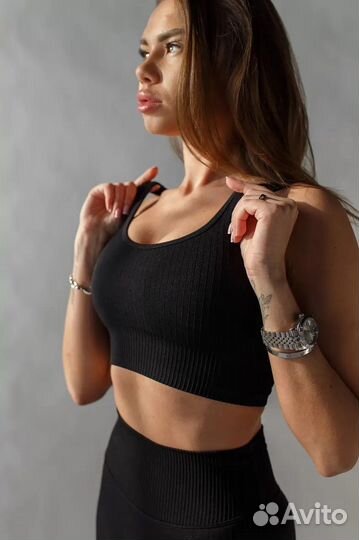 Спортивный костюм новый