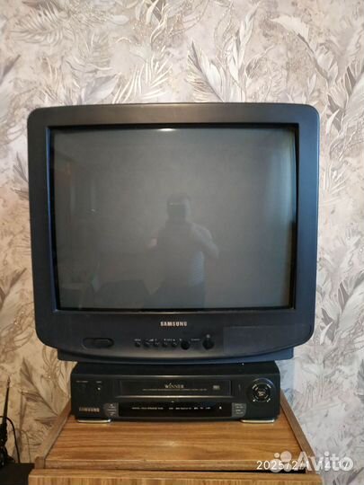 Телевизор samsung диагональю 55см