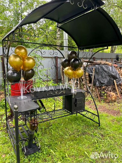 Мангал с крышей