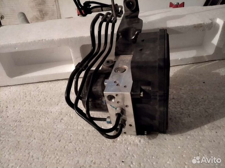 Блок ABS Ford Focus 3