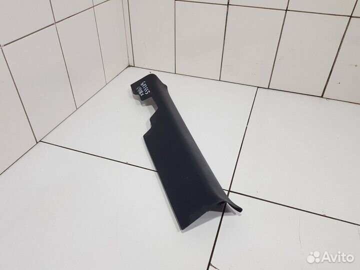 Накладка порога внутренняя передняя левая