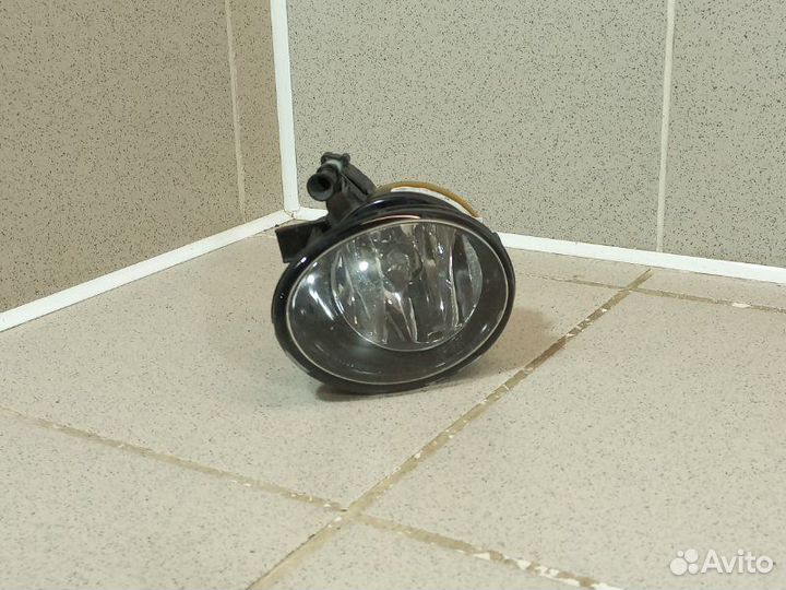 Фара противотуманная правая Volkswagen Golf 6