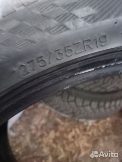 RoadX RXMotion U11 245/40 R19 и 275/35 R19