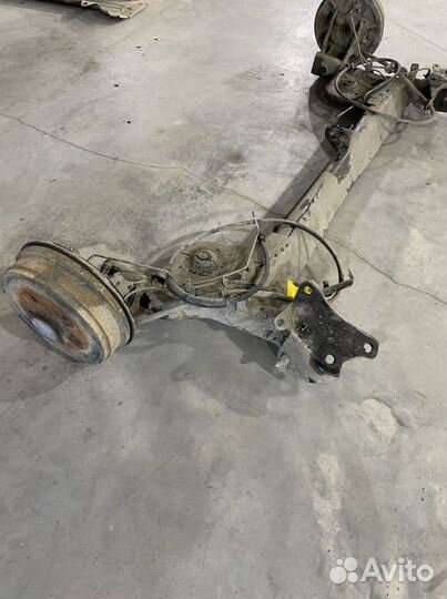 Задняя балка renault arkana