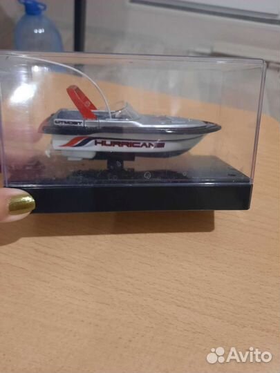 Яхта на пульте управления