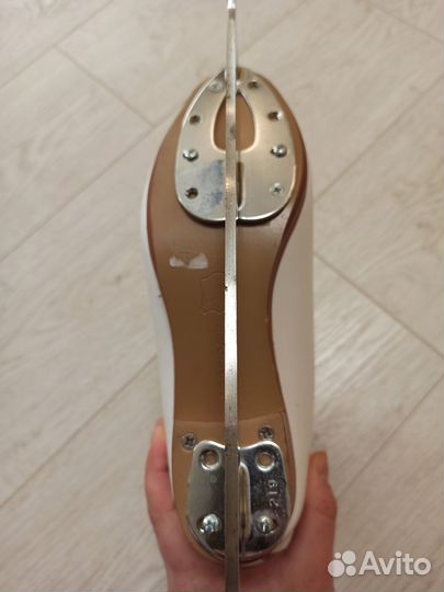 Фигурные коньки jackson elle