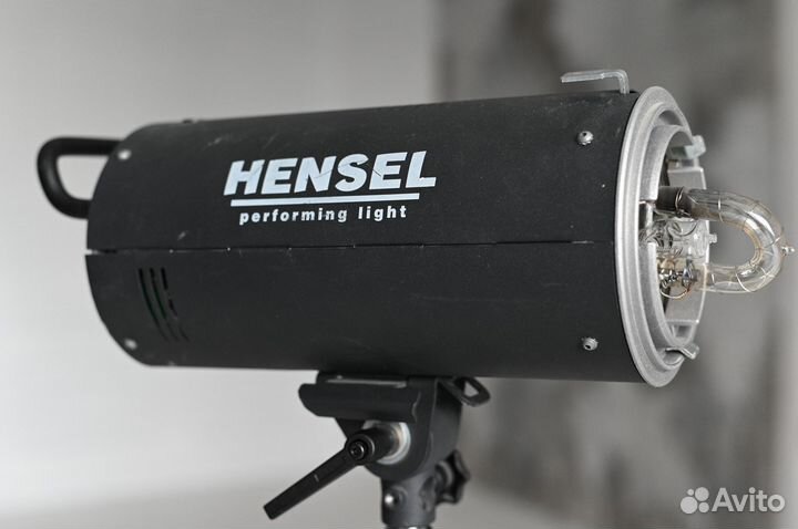 Hensel Integra Mini 600