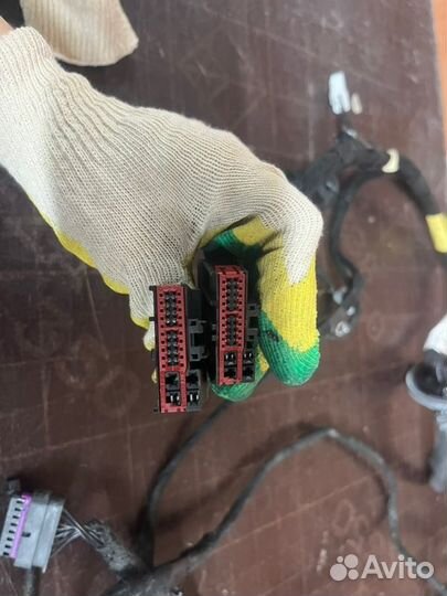 Проводка двери задняя правая Land Rover Discovery