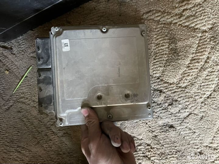 Блок управления двигателя BMW 1E87 2011