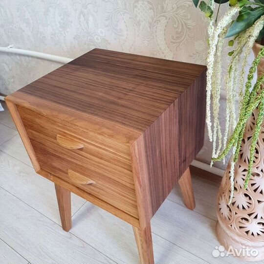 Тумбочка прикроватная из массива, скандинавский ст