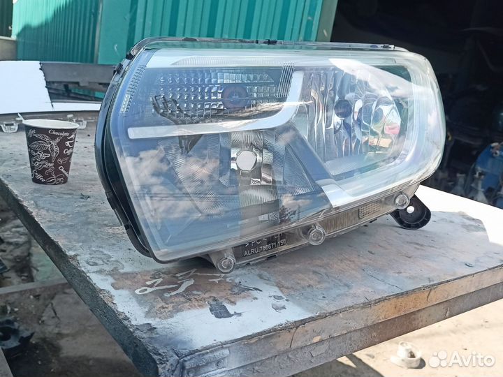 Фара левая Логан stepway