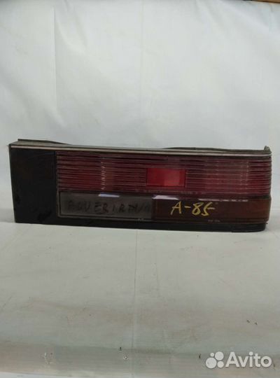 Стоп сигнал правый Nissan Bluebird U11