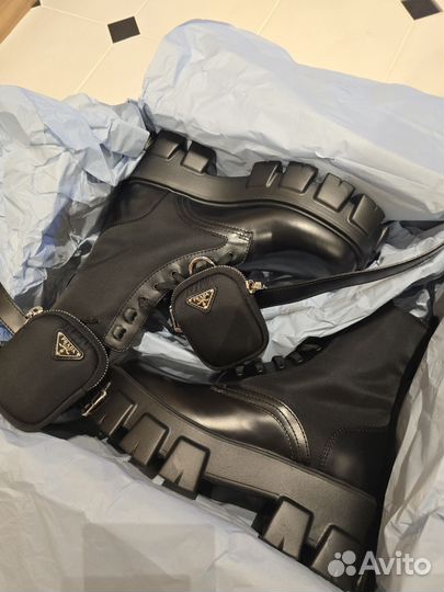 Prada. Ботинки