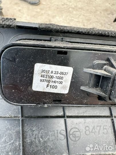 Блок кнопок Kia Rio 4 1.4 G4LC МКПП 2017