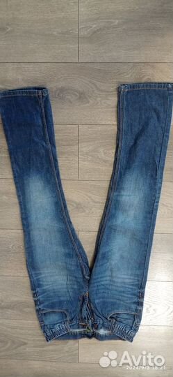 Джинсы