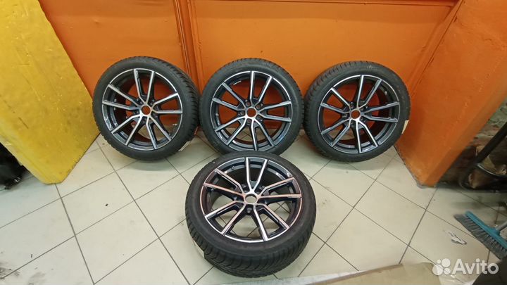 Зимние колеса BMW G20 G21 R18 стиль 780 Bridgeston