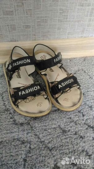 Босоножки для девочки