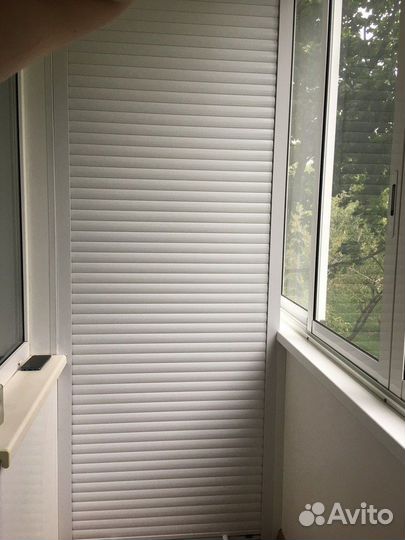 Шкаф с рольставнями на балкон по вашим размерам