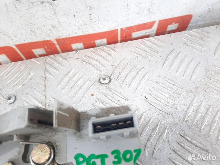 Замок двери задний левый Пежо 307 SW