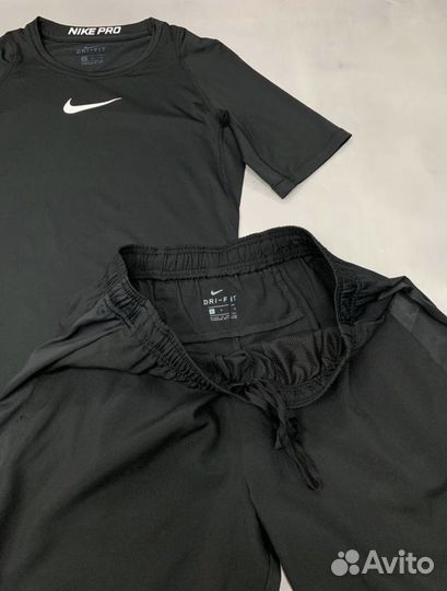 Комплект Nike Pro Футболка и Шорты