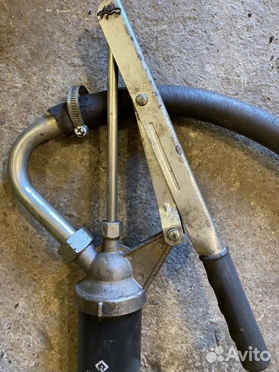 Насос для перекачки масла из бочки