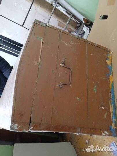 Сундук старинный